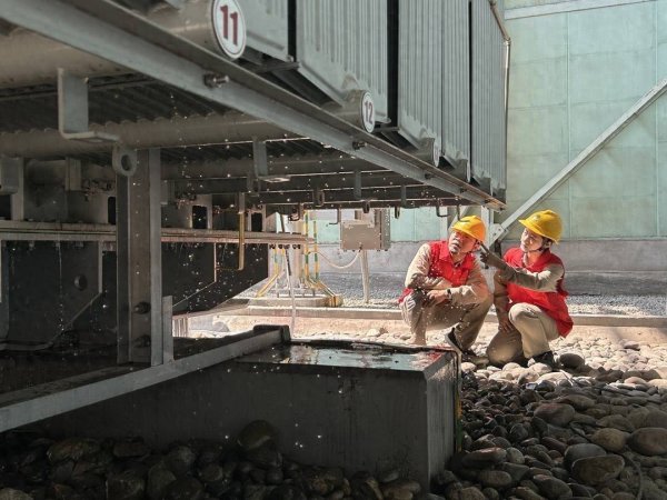 股牛配 2325.6万千瓦时！成都电网负荷再创历史新高