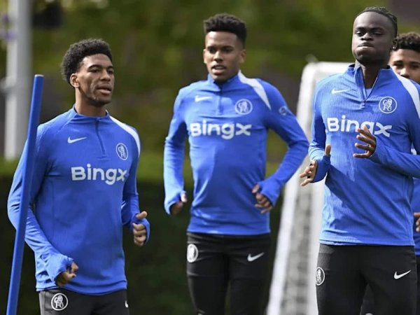 股速查 切尔西调整欧冠阵容名单